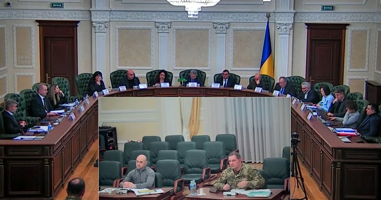 Максим Пампура (на фото — ліворуч у центрі) отримав підтримку від членів ВРП щодо свого призначення на посаді.