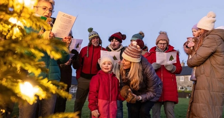 Психологи давно заметили, что у людей, поющих вместе, развивается чувство сплоченности: даже самые неуверенные в себе вокалисты объединяются в песне.