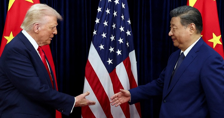 Хотя Дональд Трамп и Си Цзиньпин договорились о 12-месячном перемирии в торговой войне, эксперты считают, что борьба за доминирование между США и Китаем продолжится и в 2026 году.