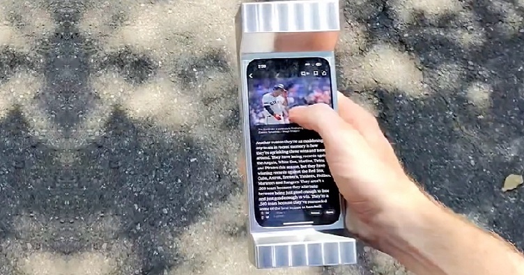 Такий чохол покликаний повернути телефону початкове призначення: бути інструментом, а не джерелом залежності.