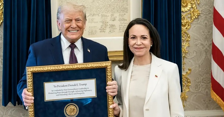 Дональд Трамп зустрівся з Марією Коріною Мачадо, щоб обговорити майбутнє Венесуели після захоплення президента цієї країни Ніколаса Мадуро.