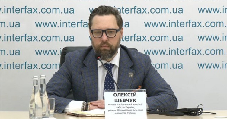 Олексій Шевчук під час прес-конференції в агентстві «Інтерфакс-Україна».