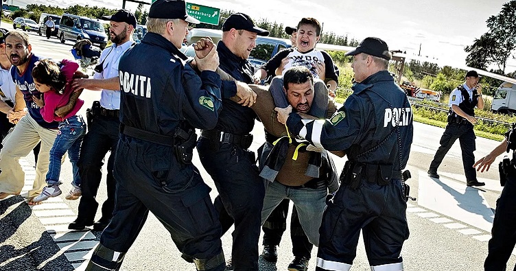 Починаючи з 2019 року, влада Данії проводить політику «нульового числа біженців». Фото: AP Photo