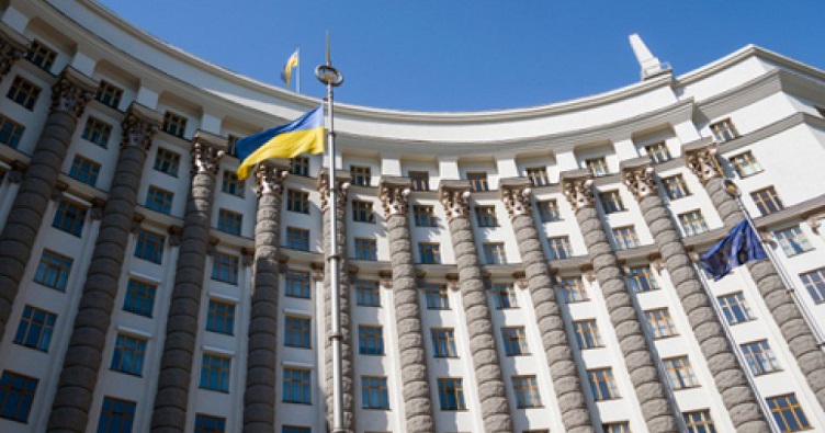 Чтобы ознакомиться с обращением Высшей рады правосудия к Кабинету Министров, нажмите на изображение.