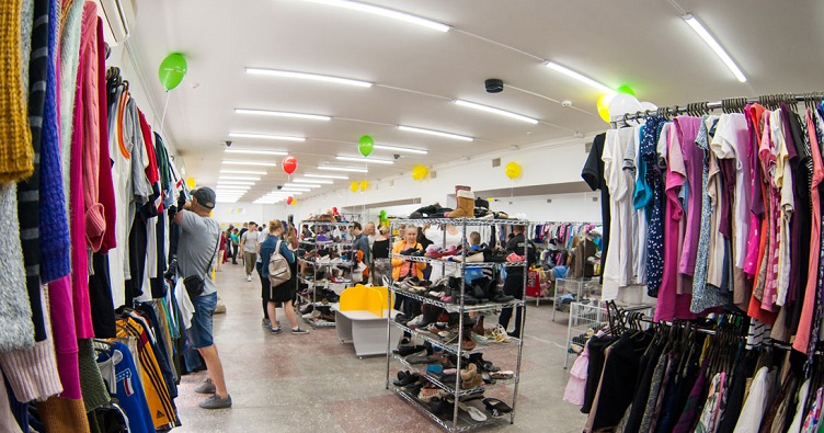 Не виключено, що з початком заборони розшириться асортимент магазинів секонд-хенду, в тому числі і в Україні.