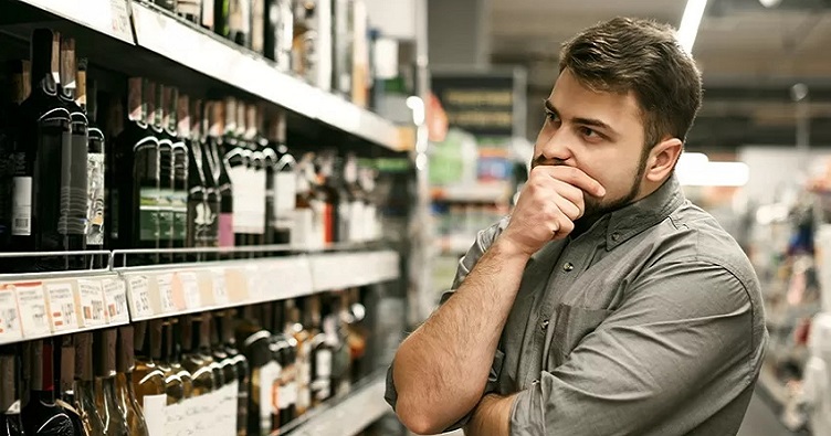 Дослідники зазначили, що ризики для здоров’я залежать не тільки від кількості алкоголю, а й від типу обраного напою.