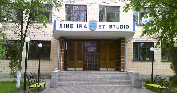Аби підписатися на телеграм-канал «ЗіБ» та знати більше про новини судової системи, натисніть на зображення.