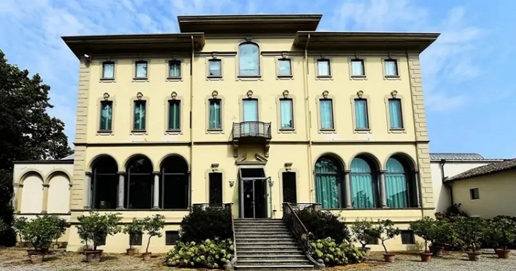 Вилла дей Каполавори, где находится Фонд Маньяни-Рокка. Фото: Getty Images.