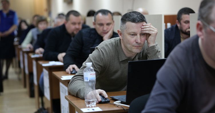 Для ознакомления с кодированными результатами первого этапа квалификационного экзамена нажмите на изображение.