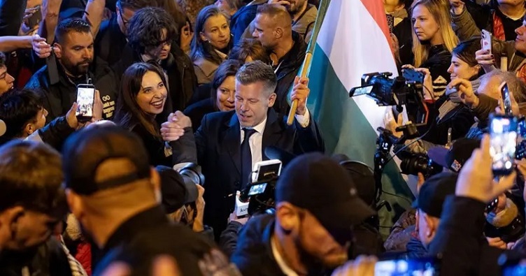 В своей победной речи Петер Мадьяр заявил, что прошедшее голосование показывает, что венгры сказали «да Европе».