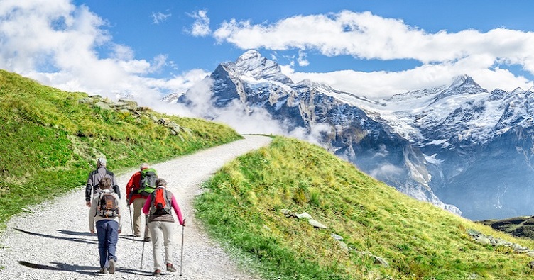 Клімат Швейцарії не особливо схильний до прогулянок у роздягненому вигляді, але влада все ж таки ввела таку заборону, про всяк випадок.