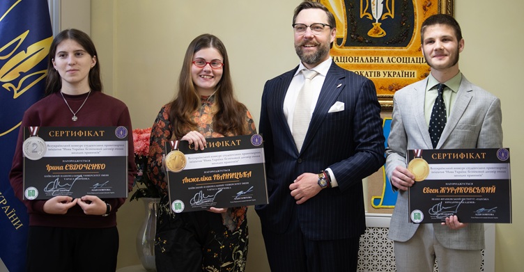 Олексій Шевчук наголосив, що учасники стали першопрохідцями в новому форматі залучення студентів до правотворчої роботи у сфері національної безпеки та міжнародного права.