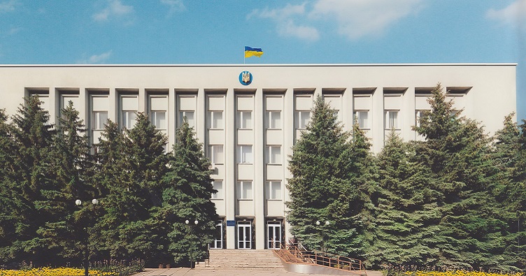 В Черкасском окружном админсуде работают 13 судей из 17 по штатному расписанию.