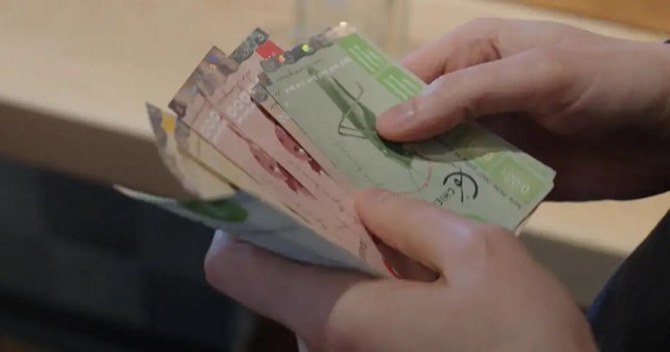 По оценкам владельцев магазинов в Кимгау, такие платежные средства используют от 10 до 15% покупателей, ежегодно тратя около 5 млн «кимгауэров».