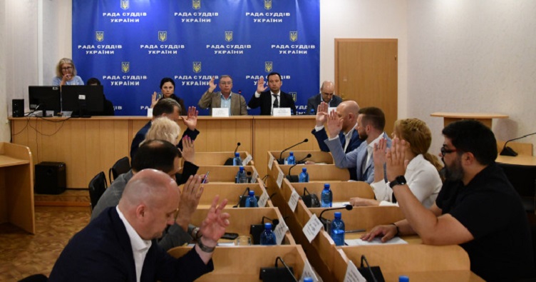 Аби підписатися на телеграм-канал «ЗіБ» та знати більше про новини судової системи, натисніть на зображення.