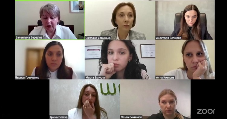 Как защитить интересы ребенка, если 15 лет разницы в возрасте мешают усыновлению — этим вопросом занимались участники дискуссии.