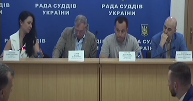 Аби підписатися на телеграм-канал «ЗіБ» та знати більше про новини судової системи, натисніть на зображення.