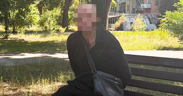 Мужчина задержан при передаче очередной части средств для подготовки убийства. Фото: Прокуратура Украины