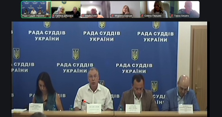 Чтобы подписаться на телеграмм-канал «ЗиБ» и узнать больше о новостях судебной системы, нажмите на изображение. Скрин с видеотрансляции заседания РСУ.