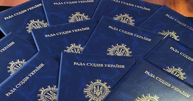 Аби підписатися на телеграм-канал «ЗіБ» та знати більше про новини судової системи, натисніть на зображення.