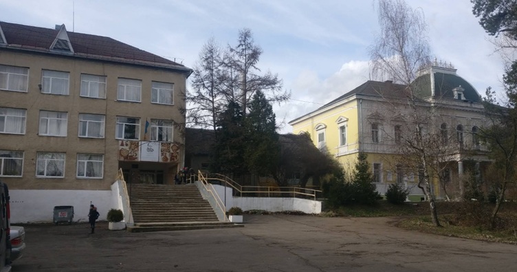 Аби не пропустити новини судової практики, підпишіться на Телеграм-канал «ЗіБ». Для цього натисність на зображення. Фото: Google Maps