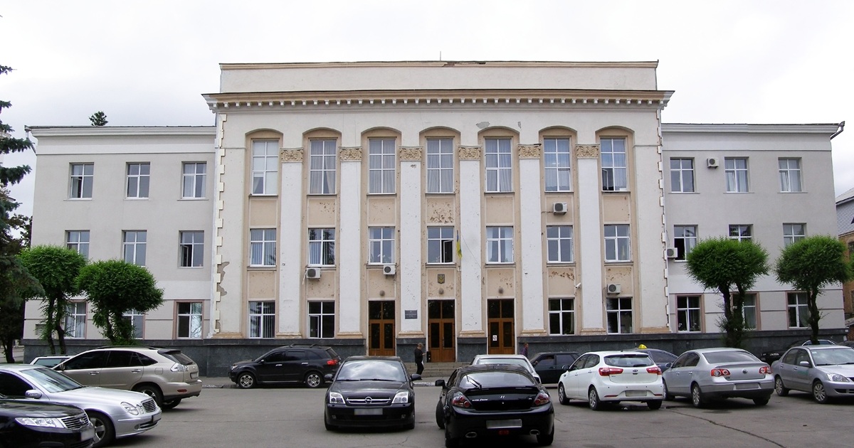 Для трьох суддів Вінницького апеляційного суду всі ризики, вказані слідством, здатні перекреслити 1,33 млн грн. В якості застави, зрозуміло. Фото з Вікіпедії.