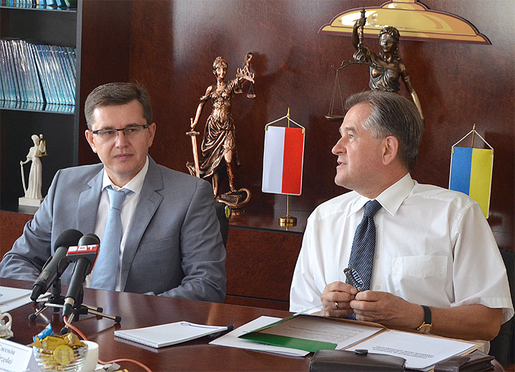 Голова ВААС Віталій Кузьмишин (ліворуч) і його польський колега Ян Гженда визнали зустріч корисною і домовилися про співпрацю в майбутньому.
