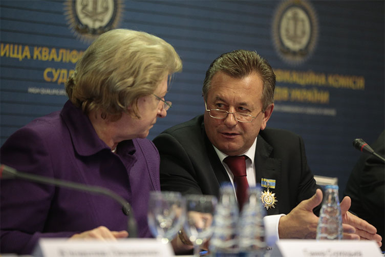 А.Сухоцкая и И.Самсин обсудили вопросы разграничения полномочий ВККС и ВСЮ.