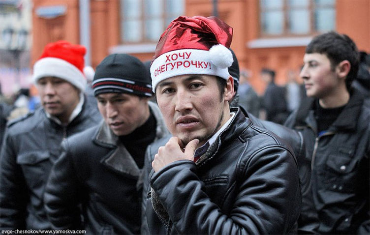 Поведение и внешний вид некоторых студентов Таджикистана вынудили власть страны ограничить новогодние празднования.