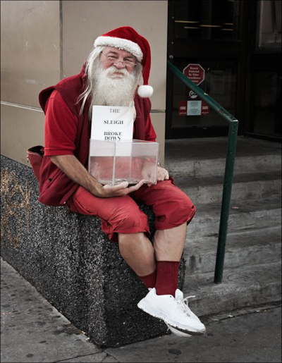 «Подайте бедному Санта-Клаусу на ремонт саней!»