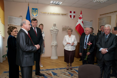 Представители Апелляционного суда Волынской области, которые несколько лет работали над созданием музея, наконец дождались открытия.
