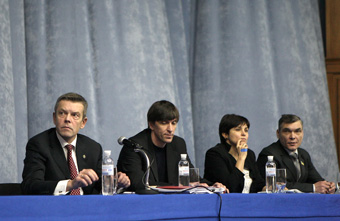 На наступні 3 роки головою Третейської палати знову обрано Ю.Михальського (перший ліворуч).